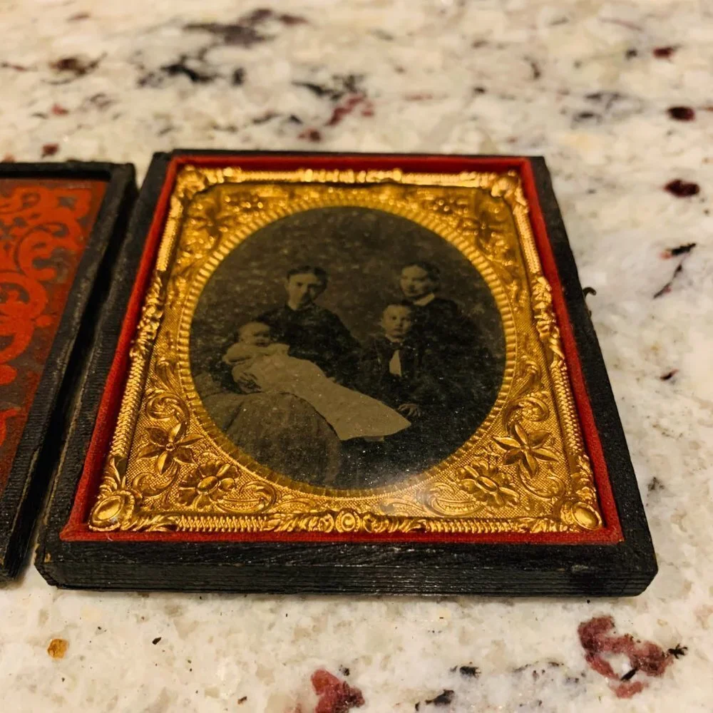 Antique 19th Century 1/6 Plate Ambrotype Daguerreotype Family Portrait